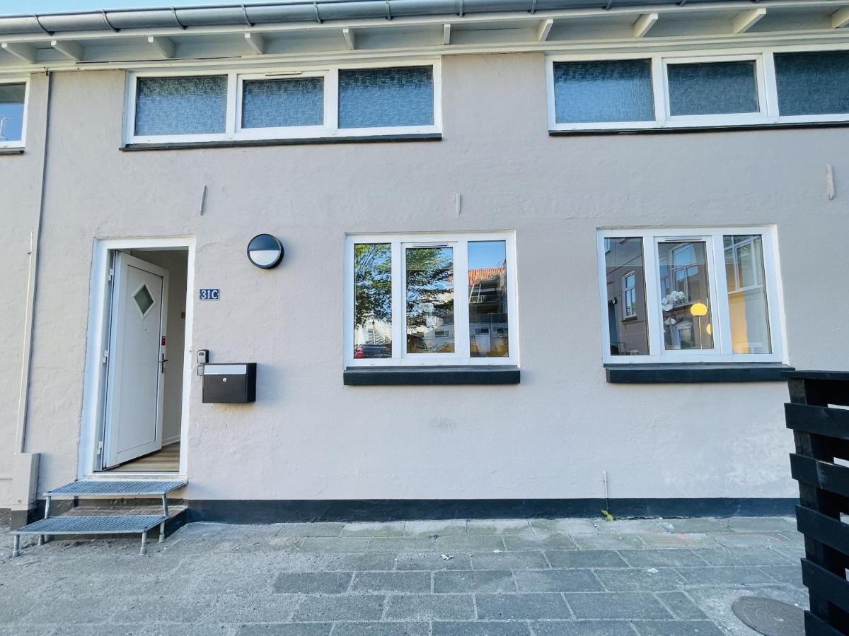Aday - Charming Apartment In The Pedestrian Street Of Frederikshavn Exterior foto